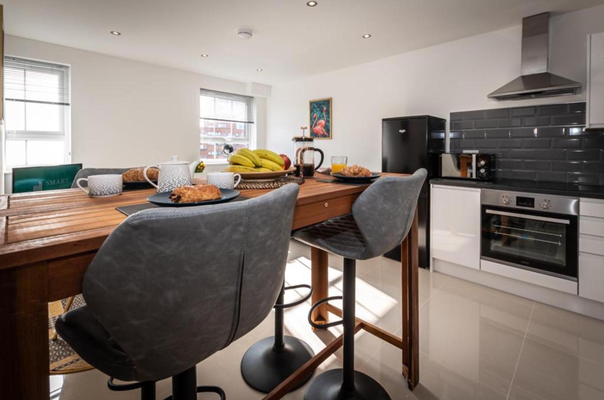 Relaxing Atlantic Mansions By Smart Apartments Short Lets & Serviced Accommodation Apartment Southampton With Free Wifi Zewnętrze zdjęcie